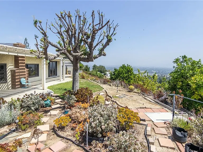 14676 Deervale Pl — Photo 31