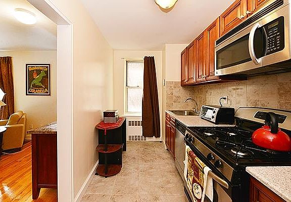 5th image of 65-05 Yellowstone Blvd APT 4G