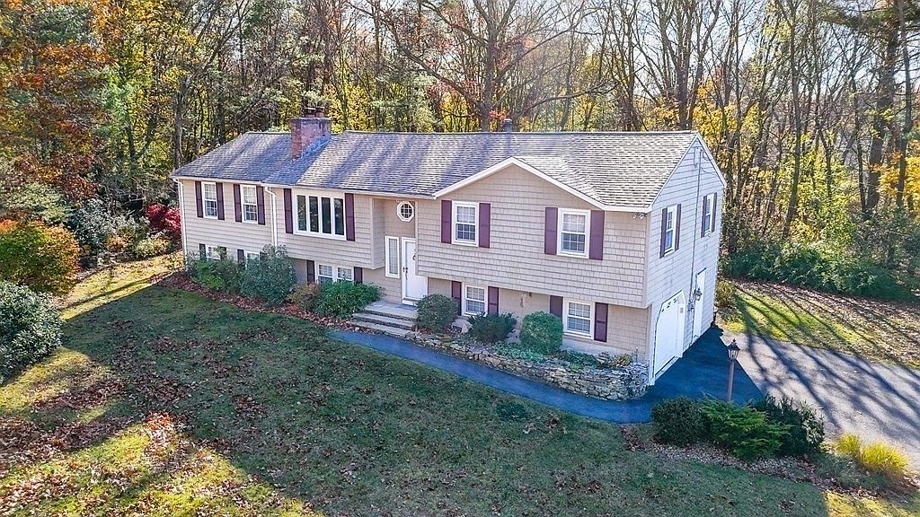 77 Village Dr, Dracut, MA 01826 Zillow