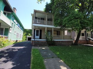 1619 Hillcrest Rd, Cleveland Heights, OH 44118