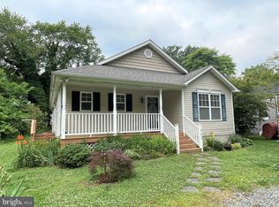 702 Garfield Ave, Colonial Beach, VA 22443