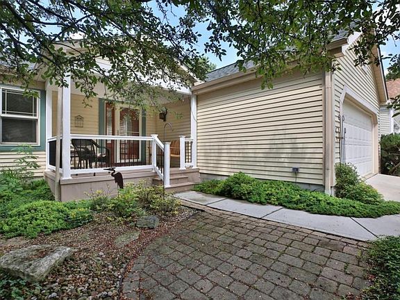 2nd image of 616 Center Woods Dr