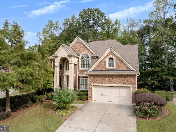 211 Cedarhurst Dr, Canton, GA 30115