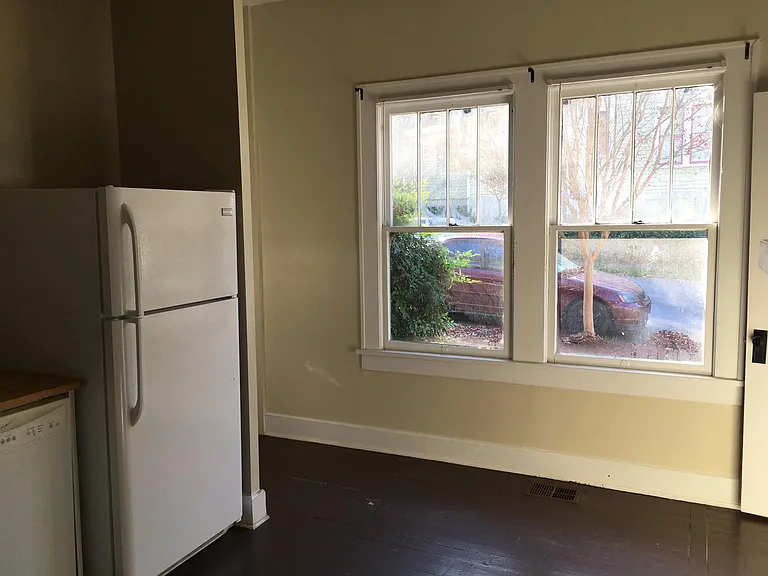 520 Cameron St SE #B — Photo 10