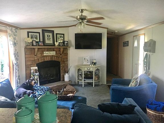 2nd image of 391 Baird Ct