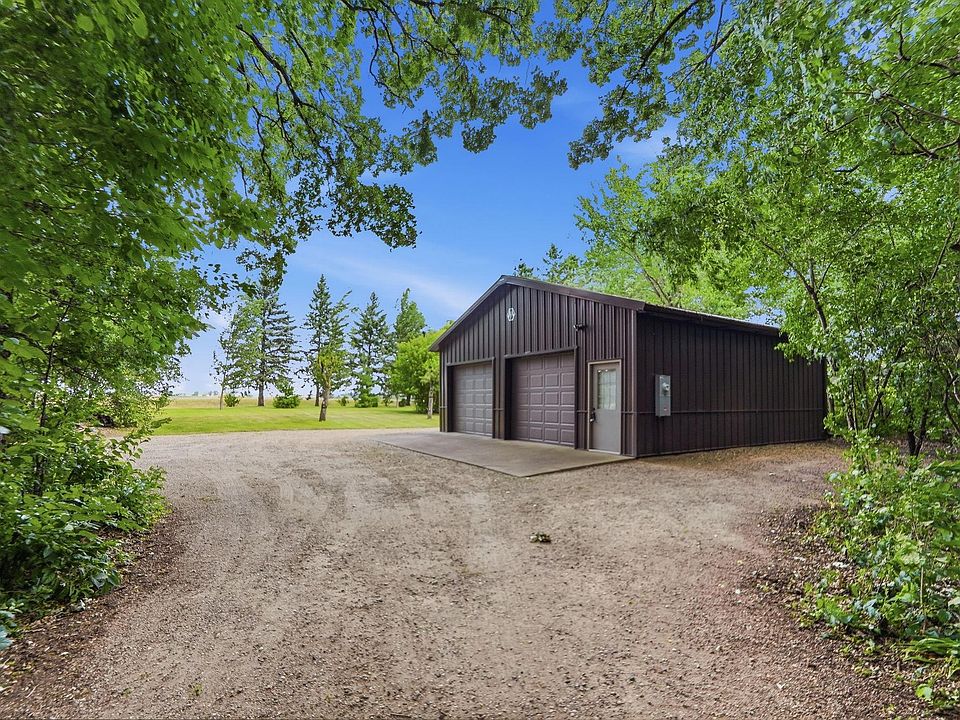 1st image of 40044 Sauk Hills Cir