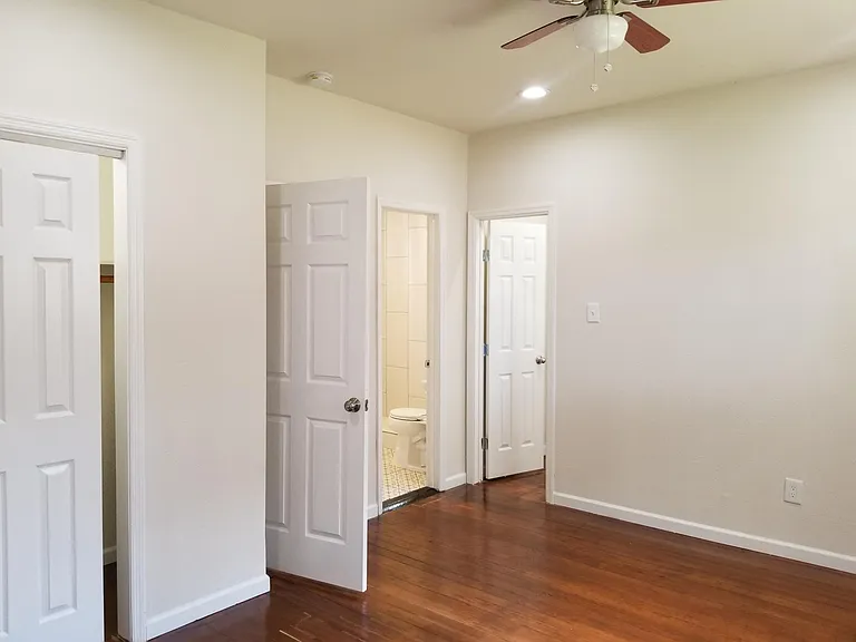 6830 Greenhurst St — Photo 10