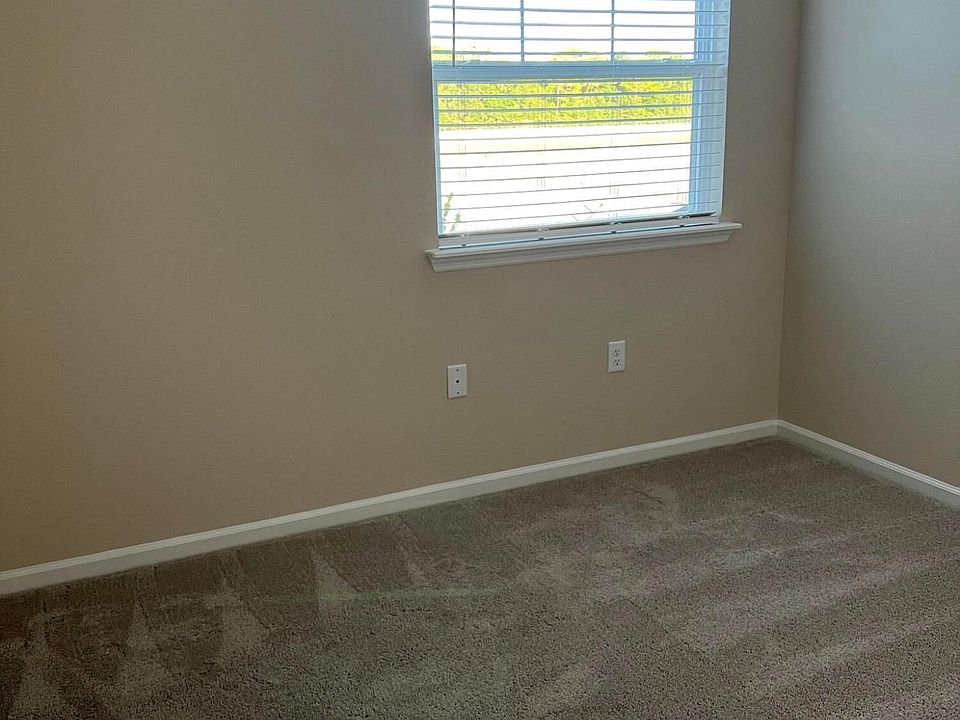 2nd image of 280 Pistachio Pl