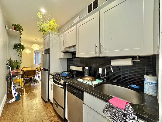 Rented by Simply Brooklyn Realty Inc | media 3