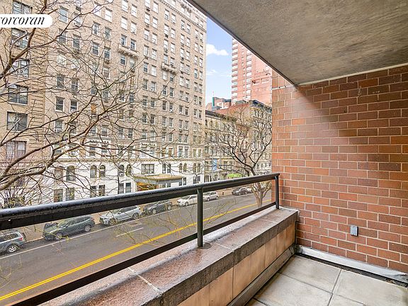 3rd image of 130 W 79th St APT 3E