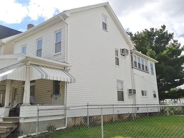 2nd image of 2718 W Chestnut Ave