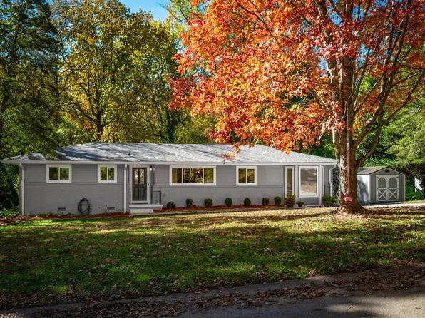 710 Danbury Dr, Signal Mountain, TN 37377