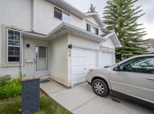 10 Shawinigan Ln SW, Calgary, AB T2Y3B5