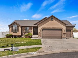 3196 W 5625 S, Roy, UT 84067