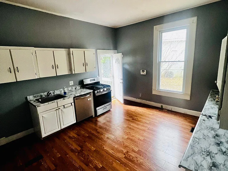 513 Creswell Ave — Photo 18