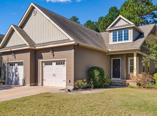 24 Cypress Cir, Southern Pines, NC 28387