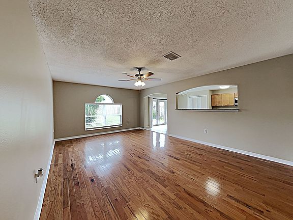 5th image of 10432 Opus Dr