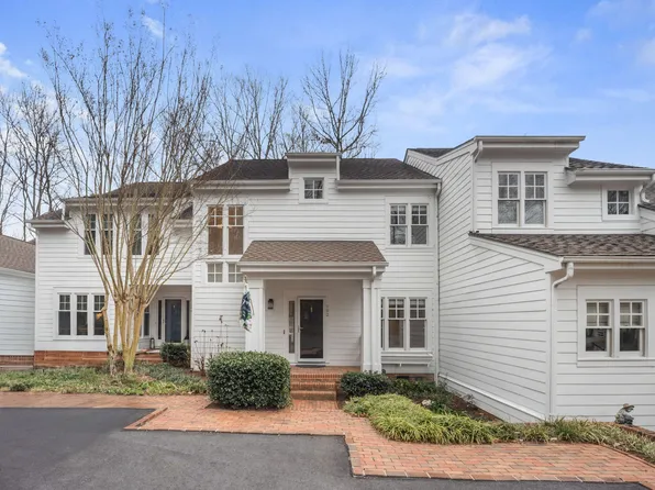 202 Chattel Close, Cary, NC 27518