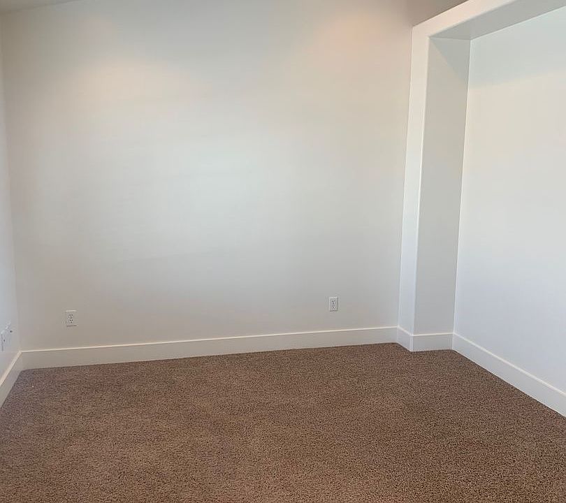 1st image of 233 Crescent View Ln N #1165-220