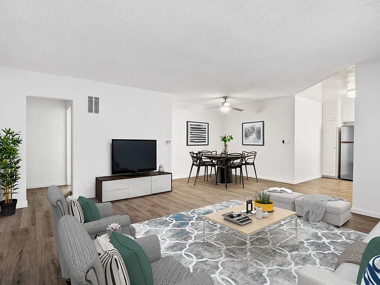 Vinton Apartments — Photo 2