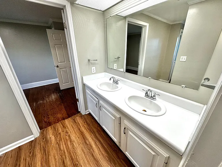 517 Burnett Ferry Rd SW — Photo 11