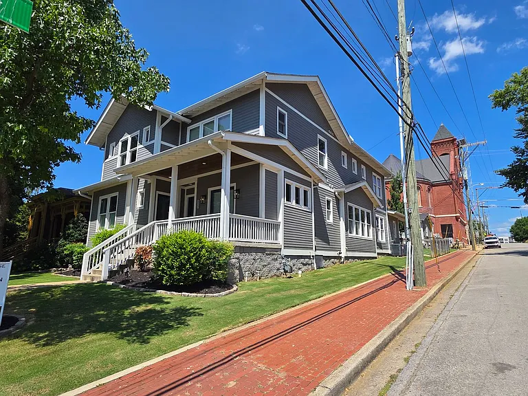 523 Fatherland St — Photo 28