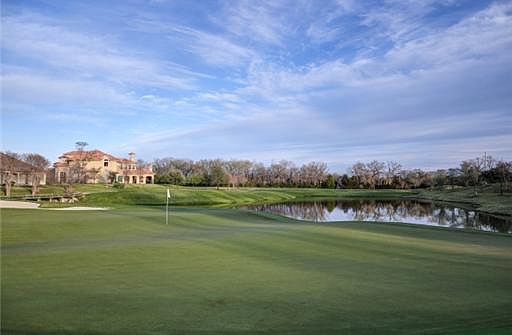 3rd image of 4721 Heron Lakes Cir