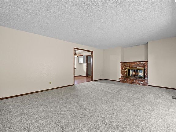 5th image of 607 W 11th Ave