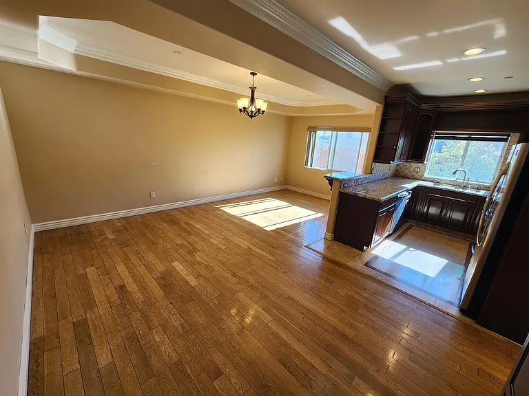 13620 Valerio St #10 — Photo 14