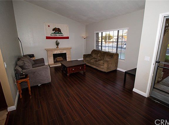 5th image of 25960 Delphinium Ave