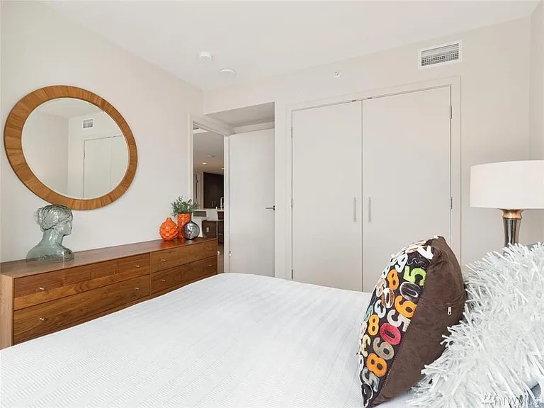 583 Battery St #1708 — Photo 7