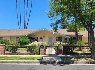 23511 Berdon St, Woodland Hills, CA