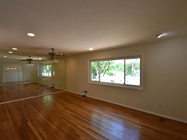 4015 Heathfield Rd — Photo 5