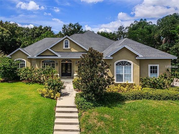 2nd image of 1102 Interlochen Blvd