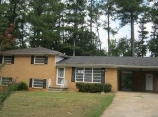 3962 Maxey Hill Dr, Stone Mountain, GA 30083