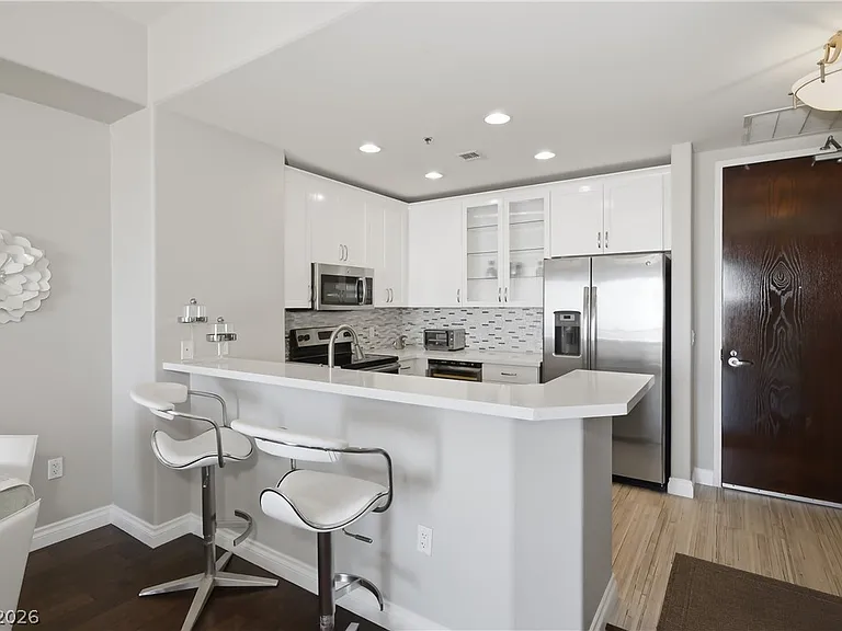 8255 Las Vegas Blvd S #809 — Photo 3