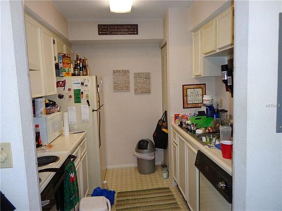 2nd image of 3025 Bonaventure Cir APT 204