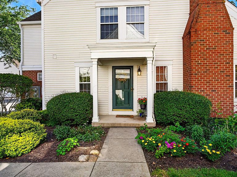 Listing photo 5