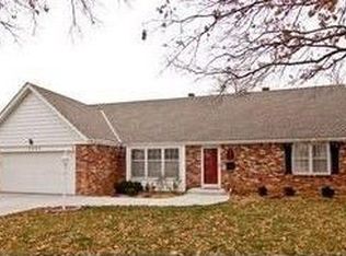 5325 Queal Rd, Shawnee, KS 66203