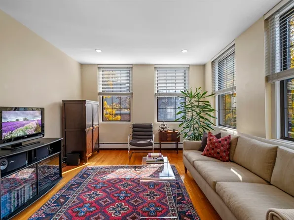 19 Fayette St APT 7, Boston, MA 02116