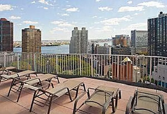 Sold by Realty Group International | media 3