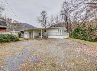 117 Ross Jenkins Cir, Elizabethton, TN 37643