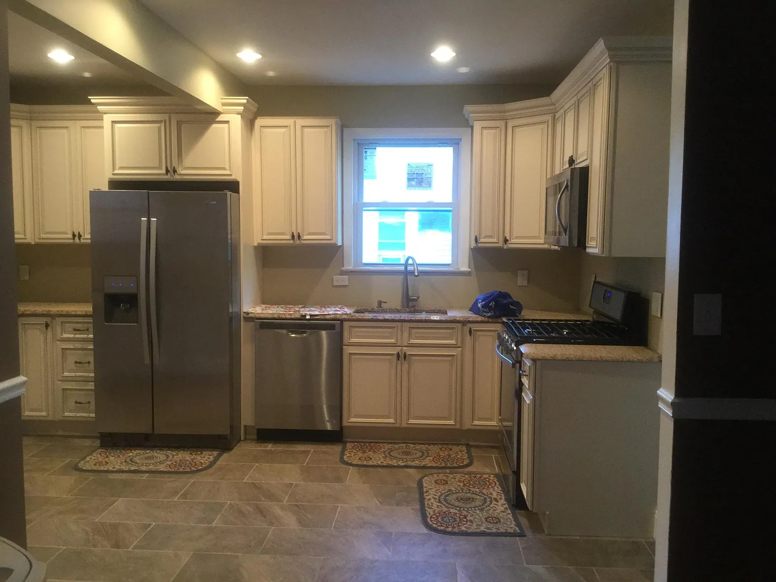 92 Mills St — Photo 3