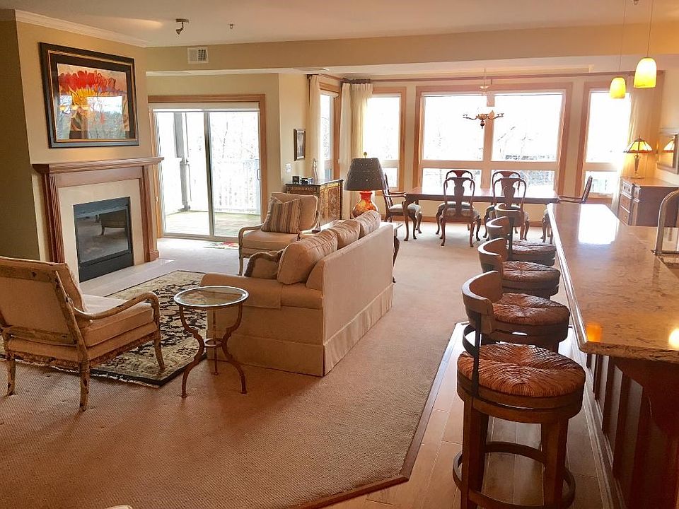 Open and spacious floor plan.