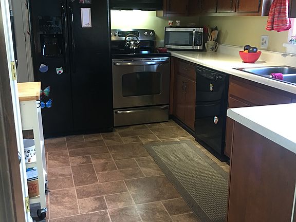 4th image of 922 Haver Dr