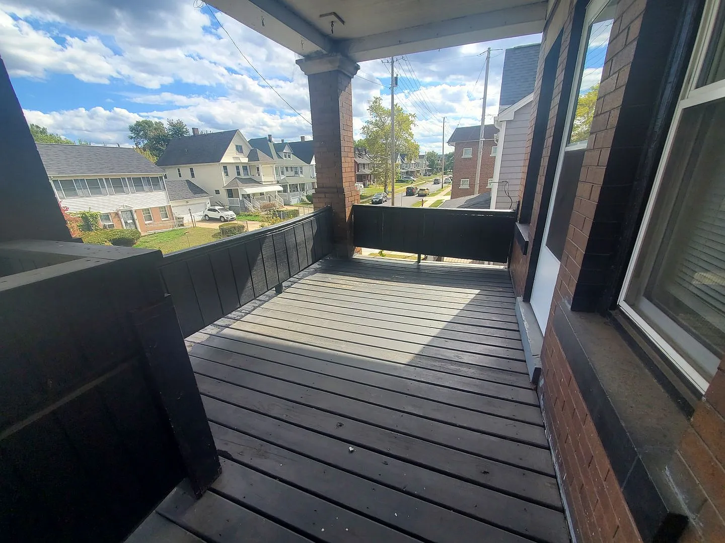 2bd Unit In 4-Plex Near Case Western Cash Pay *Street Parking* — Photo 3