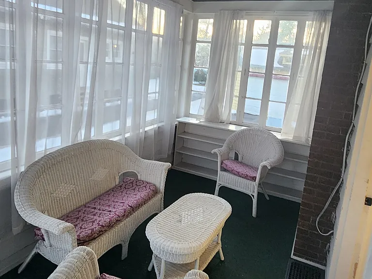 5747 Hamilton Ave — Photo 14