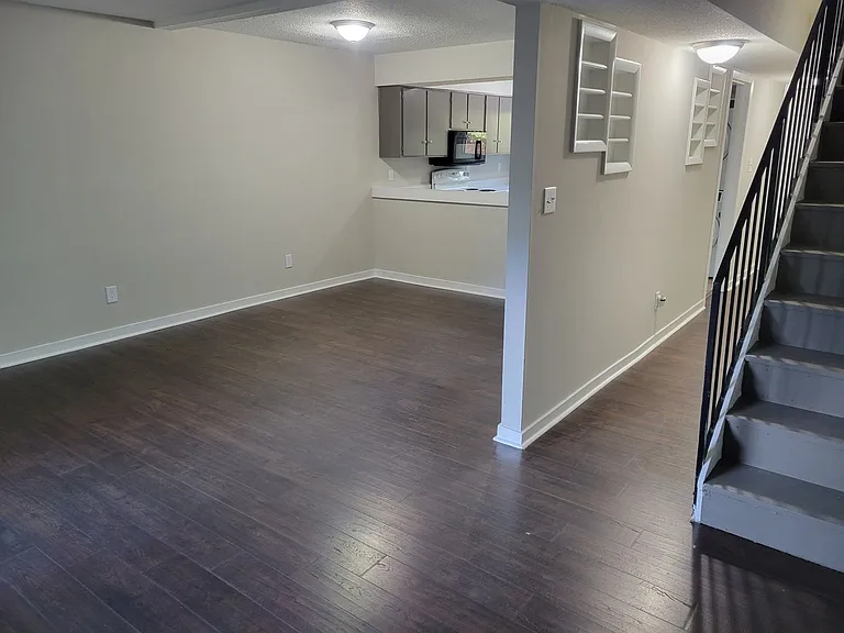 7004 Longstreet Dr #B — Photo 4