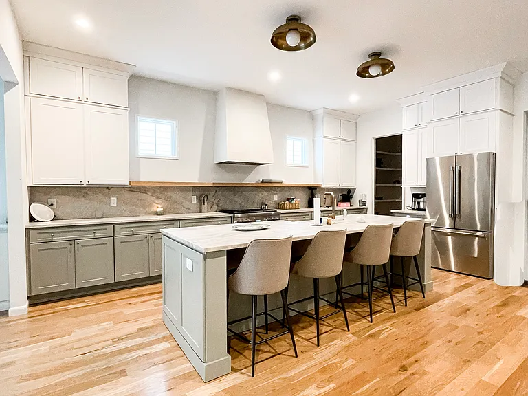 4116A Eden Ave — Photo 3