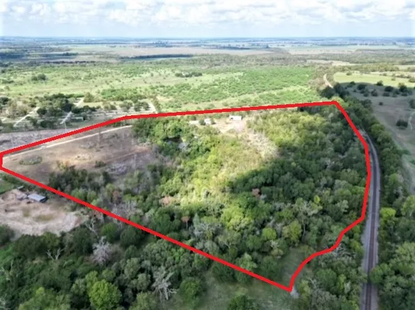 212 Benton St, Navasota, TX 77868